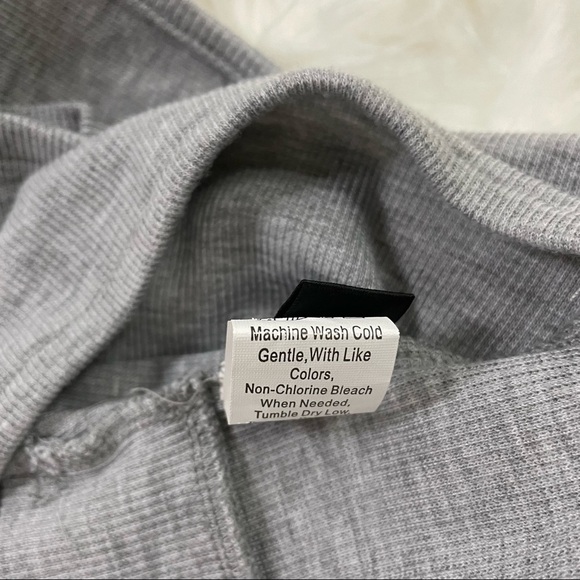 SHEIN Halter Crop Top, Ribbed, Grey,  Size Small - Picture 7 of 8